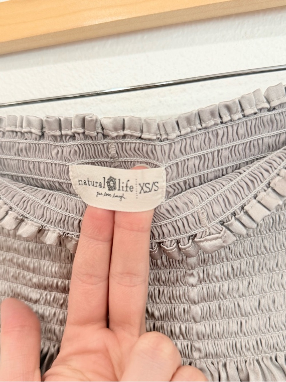 Natural life silver satin swing shorts high waisted women’s size x-small/small - Picture 2 of 3
